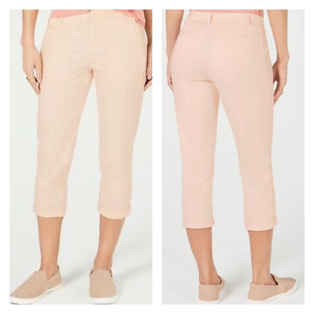 Style and Co Lt Pink Capri With Eyelet Detail